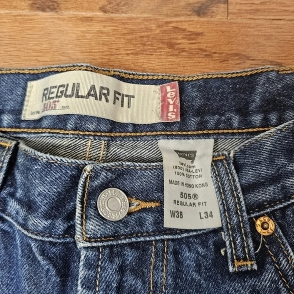 Vintage Levi's 505 Blue Jeans Denim‎ 38x34 Dark Wash Timeless